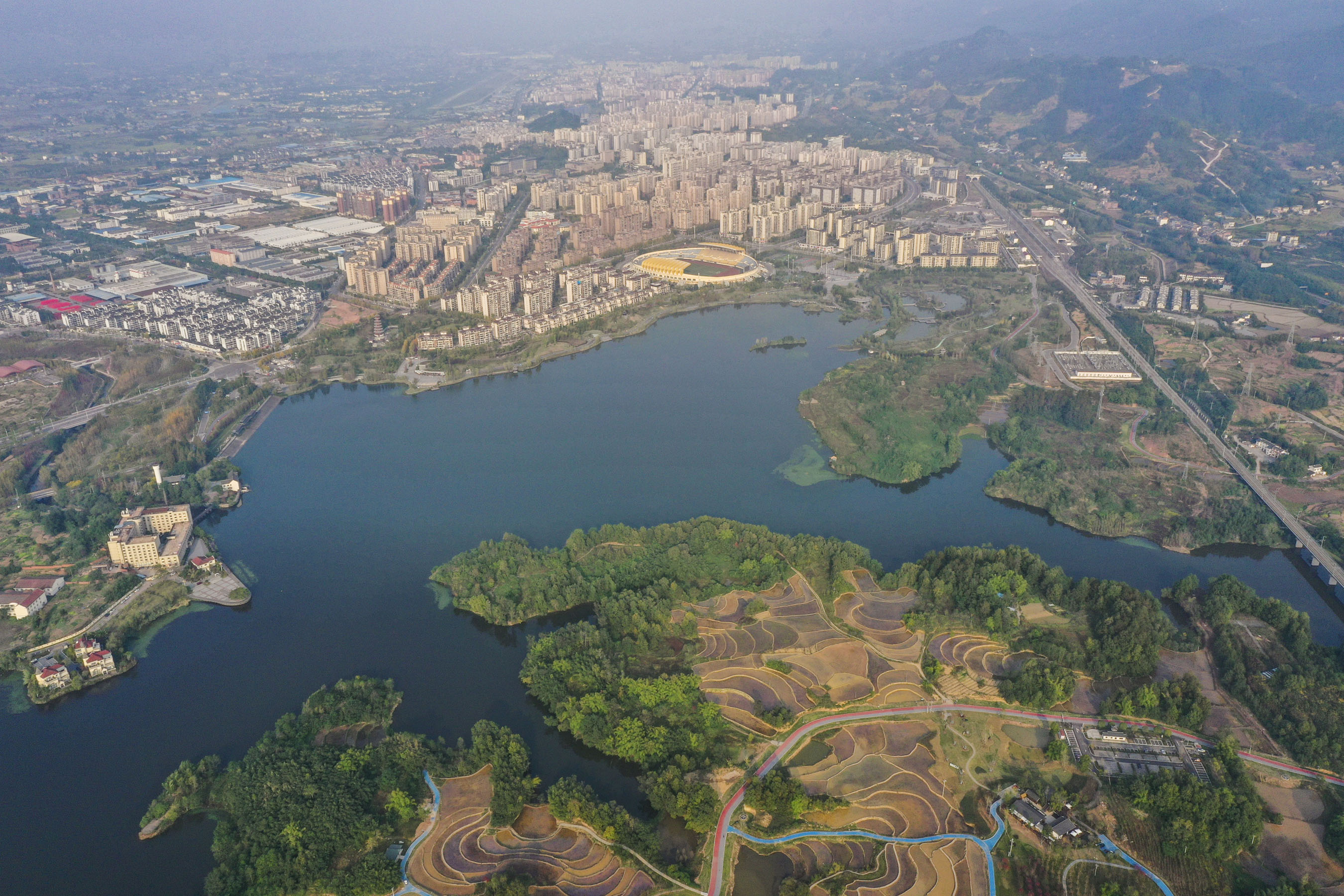 沒有大江大湖為何能成“國際濕地城市”？——重慶市梁平區(qū)探索濕地保護(hù)利用新路徑觀察